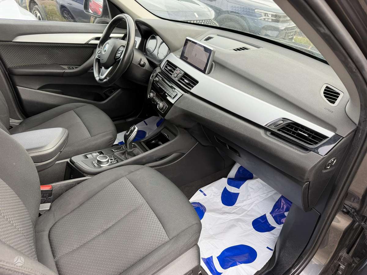 BMW X1 - 8
