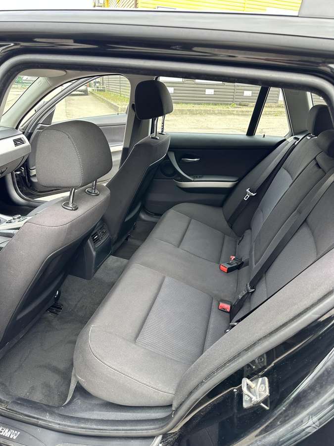 BMW 320, 2.0 l., wagon