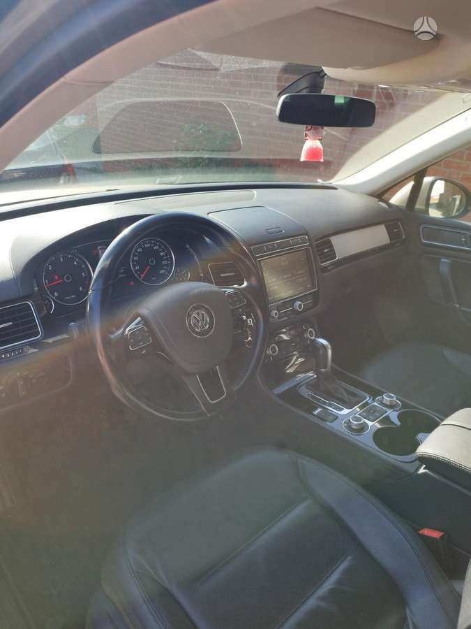 Volkswagen Touareg - 10