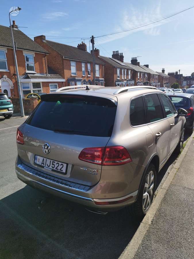 Volkswagen Touareg - 5
