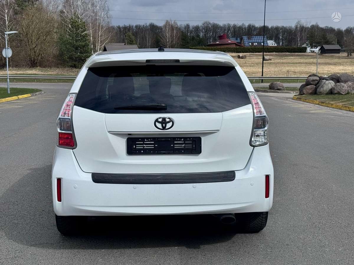 Toyota Prius+ - 4