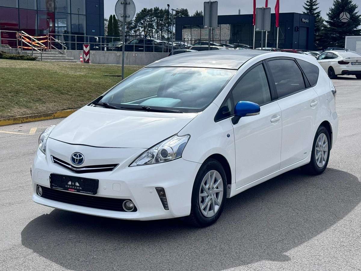Toyota Prius+ - 11