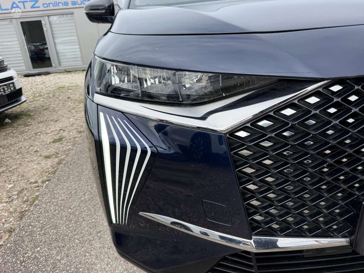 DS Automobiles DS7 Crossback - 7