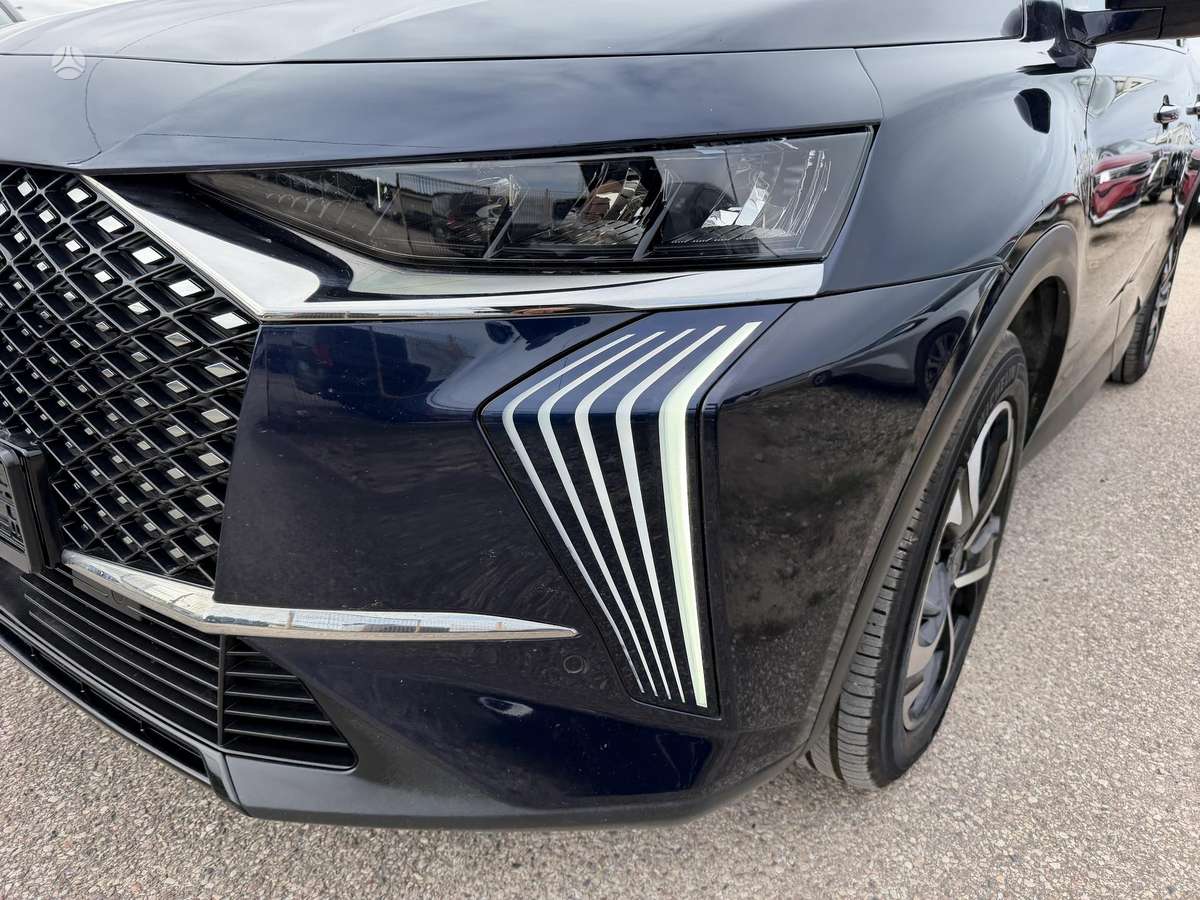 DS Automobiles DS7 Crossback - 9