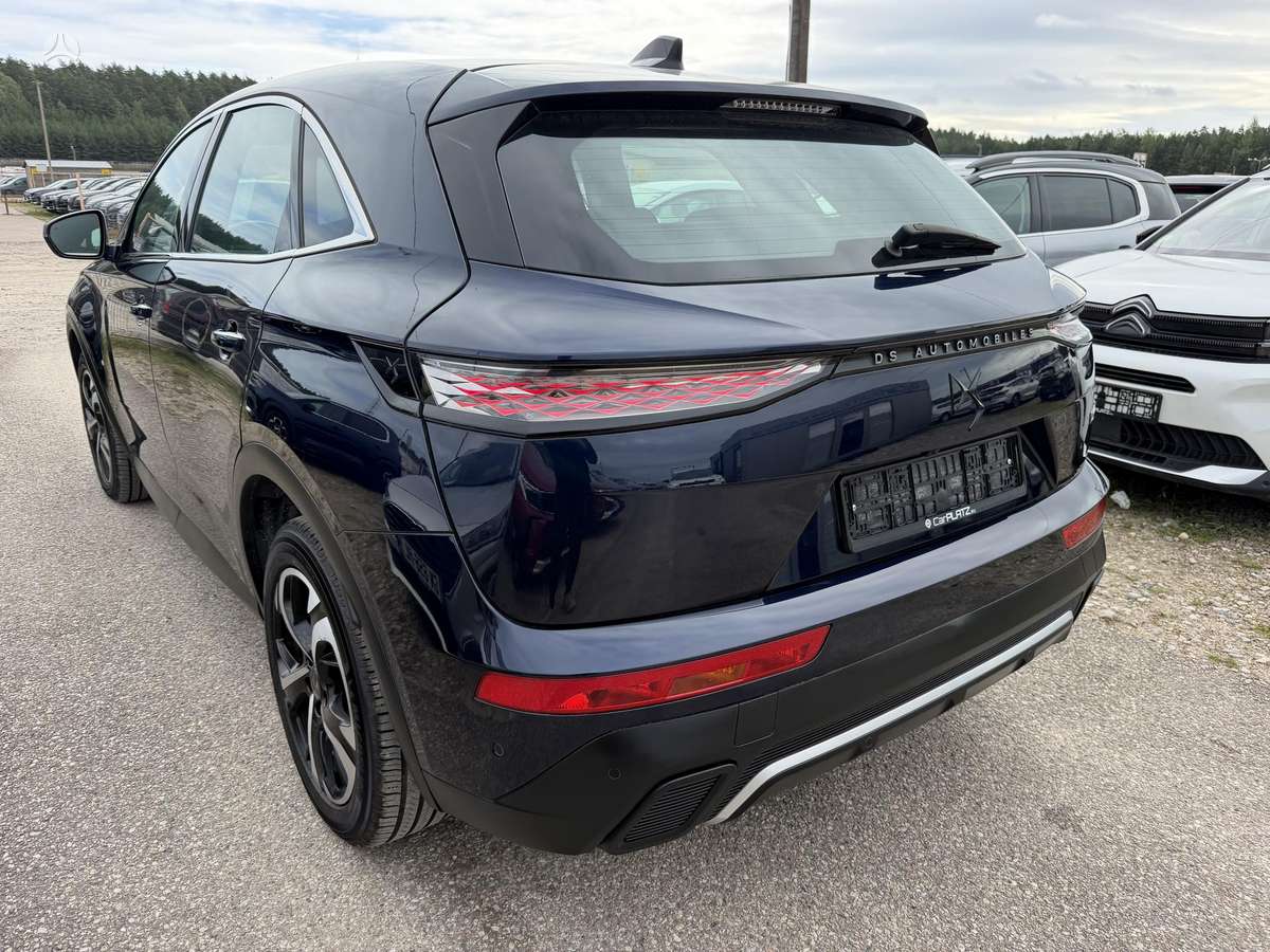 DS Automobiles DS7 Crossback - 11