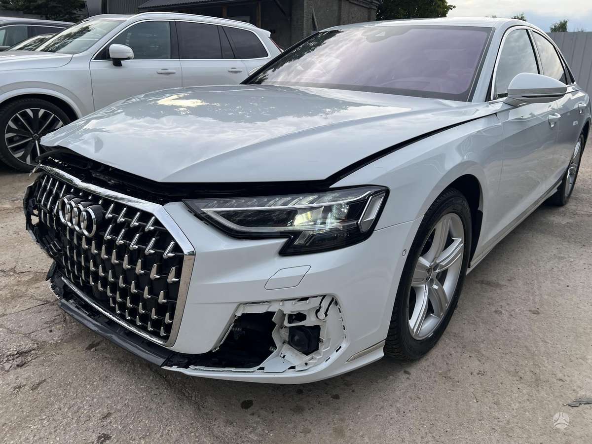 Audi A8 - 6