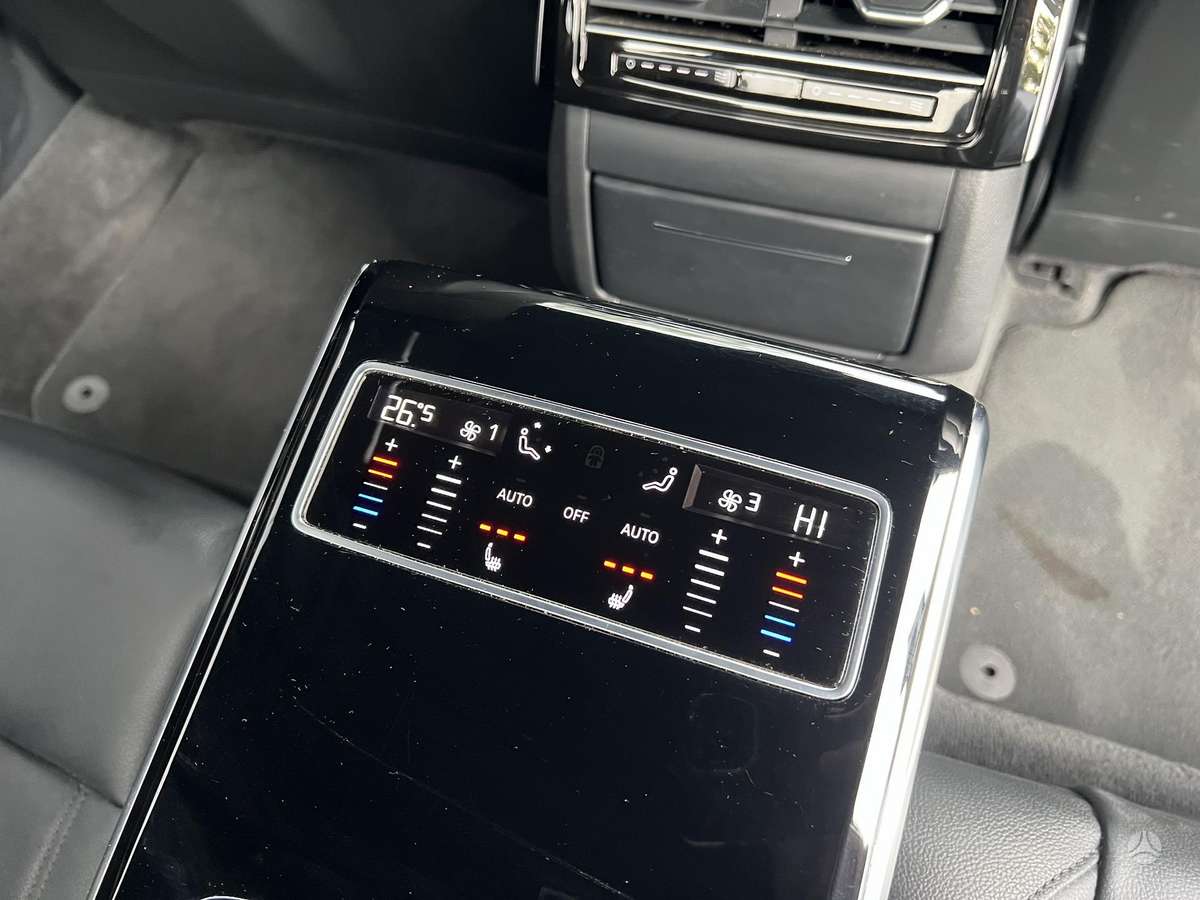 Audi A8, 3.0 l., Седан