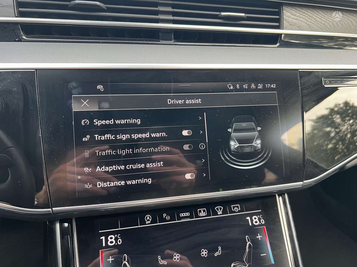 Audi A8, 3.0 l., Седан