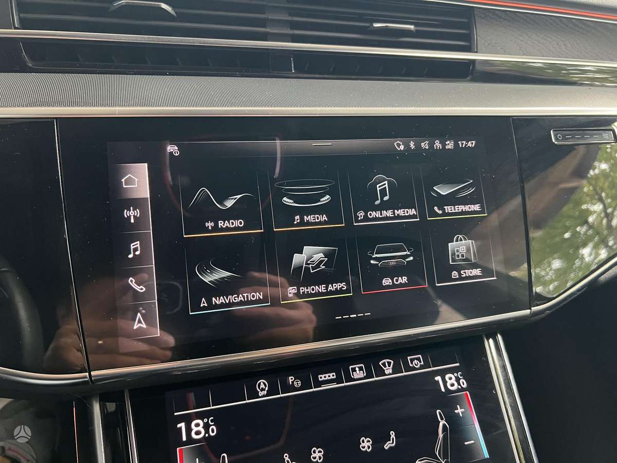 Audi A8, 3.0 l., Седан