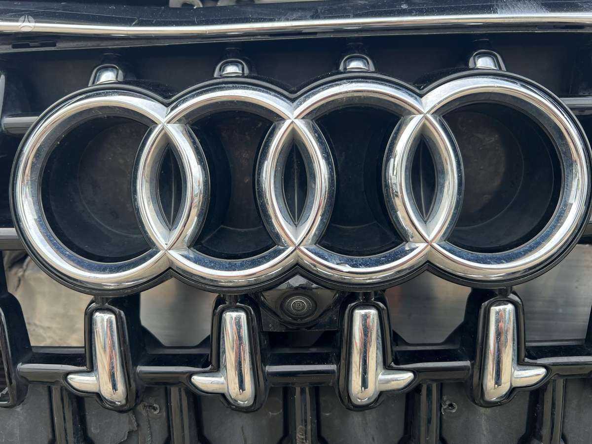 Audi A8, 3.0 l., Седан