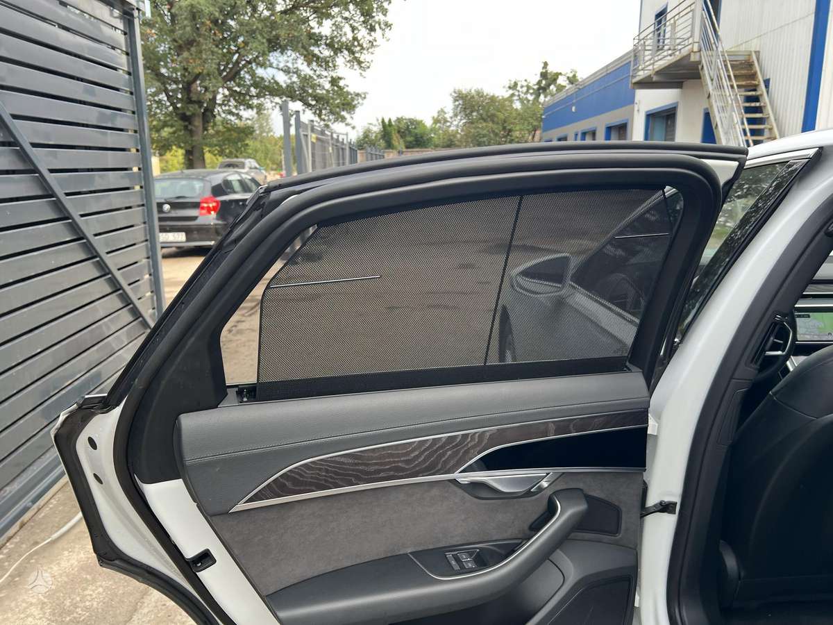Audi A8, 3.0 l., Седан