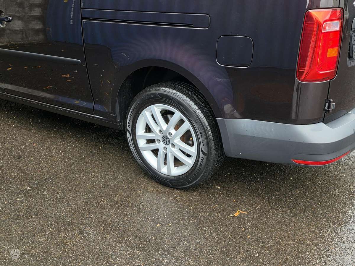 Volkswagen Caddy Maxi - 11