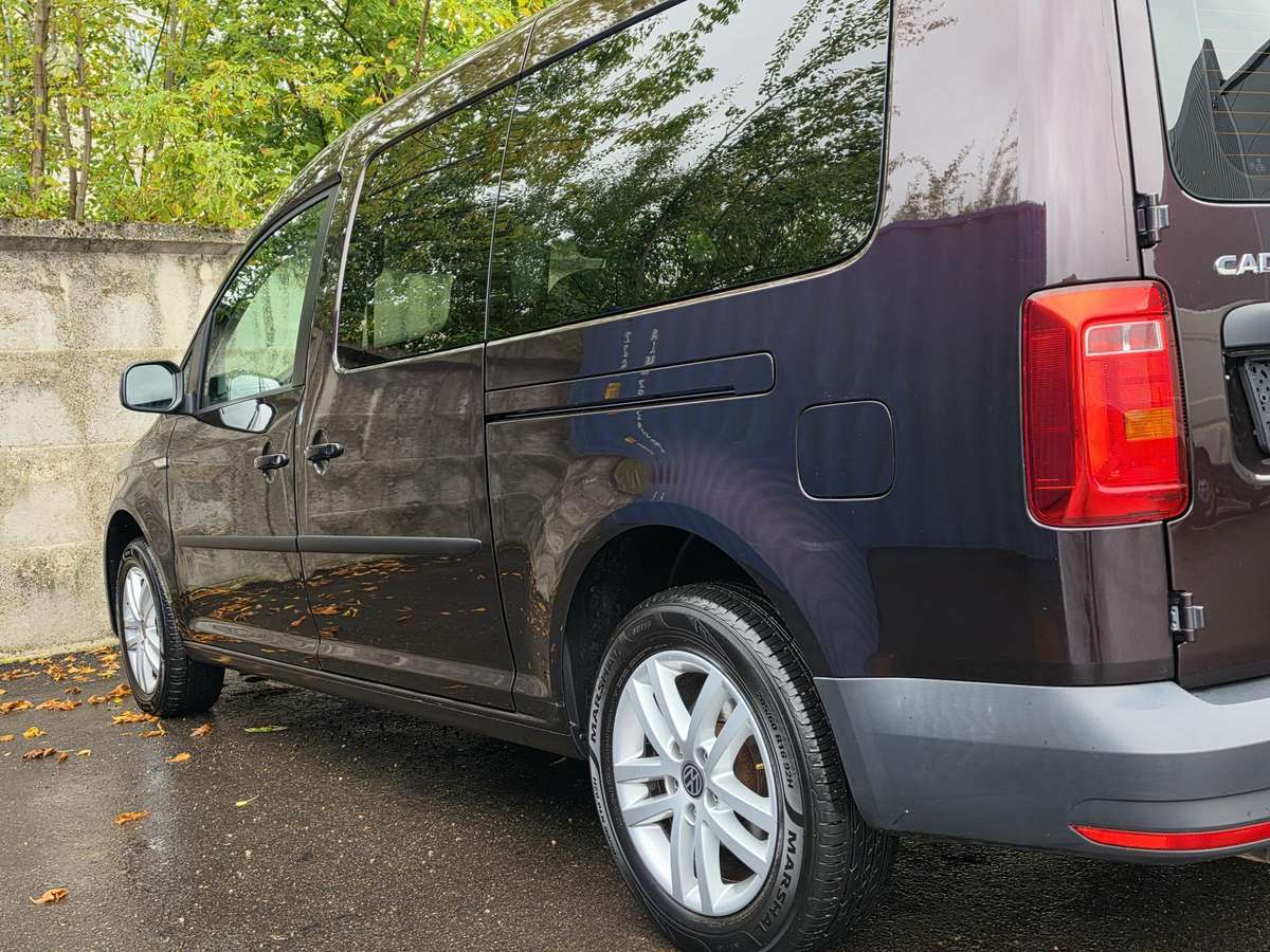 Volkswagen Caddy Maxi - 10