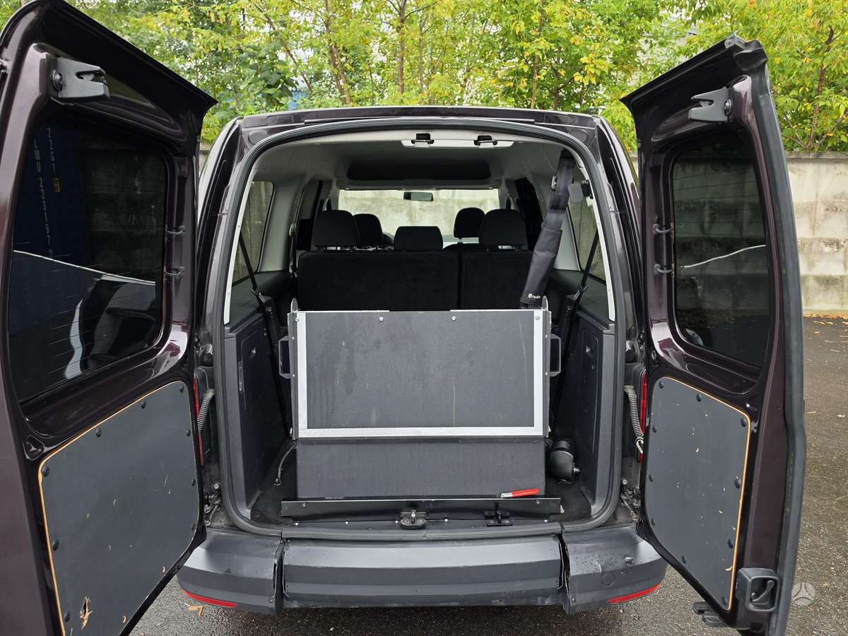 Volkswagen Caddy Maxi - 12