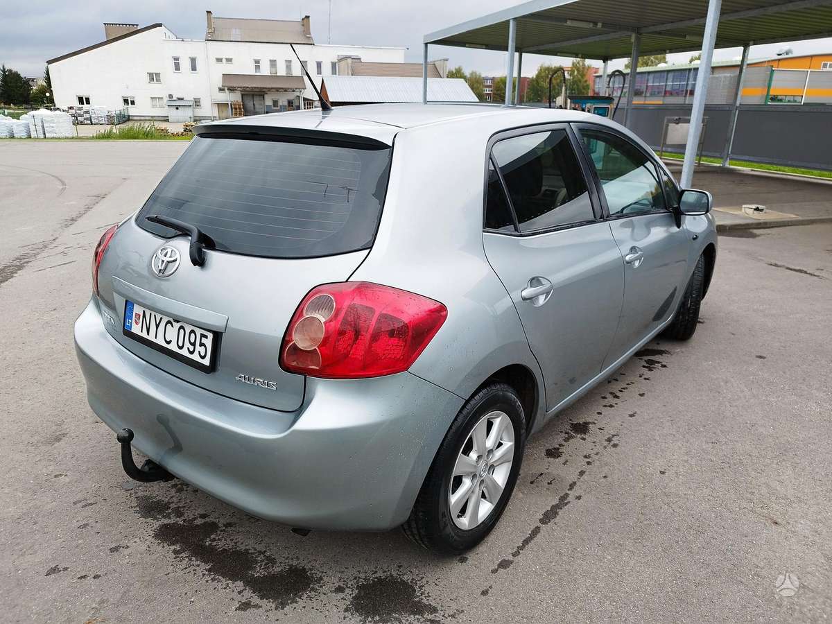 Toyota Auris - 3