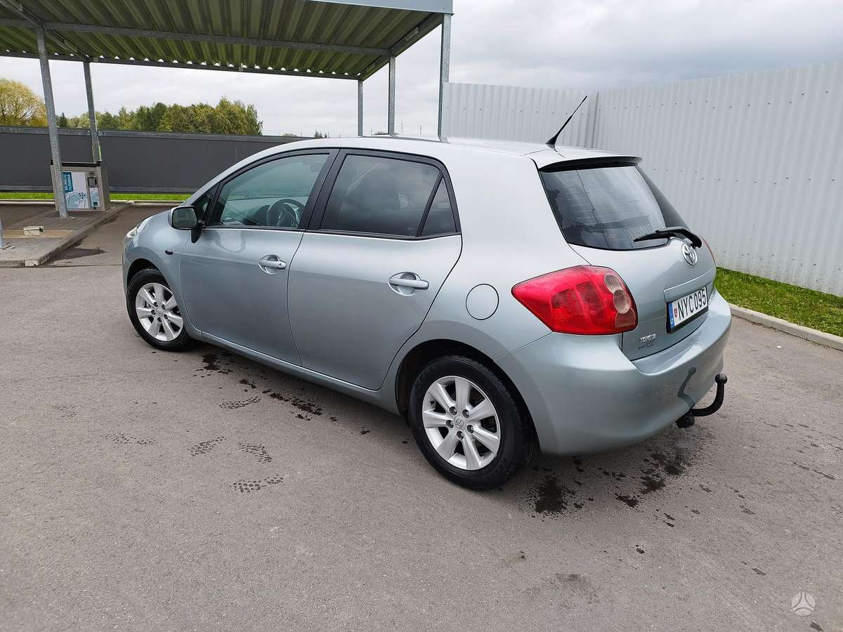 Toyota Auris - 4