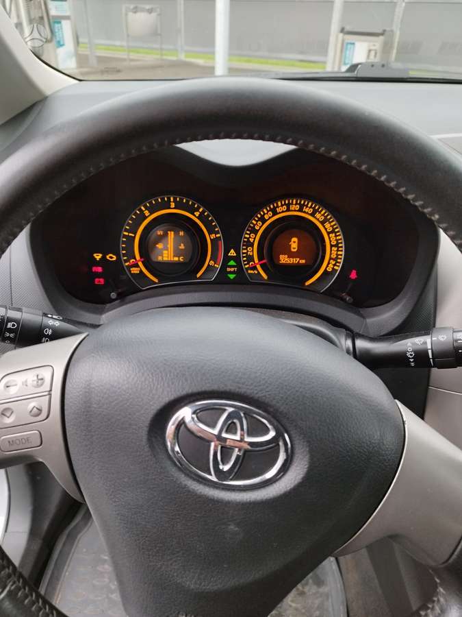 Toyota Auris - 10
