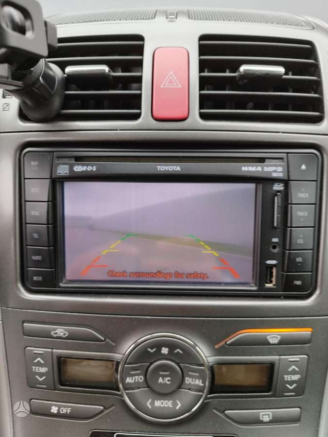 Toyota Auris - 11