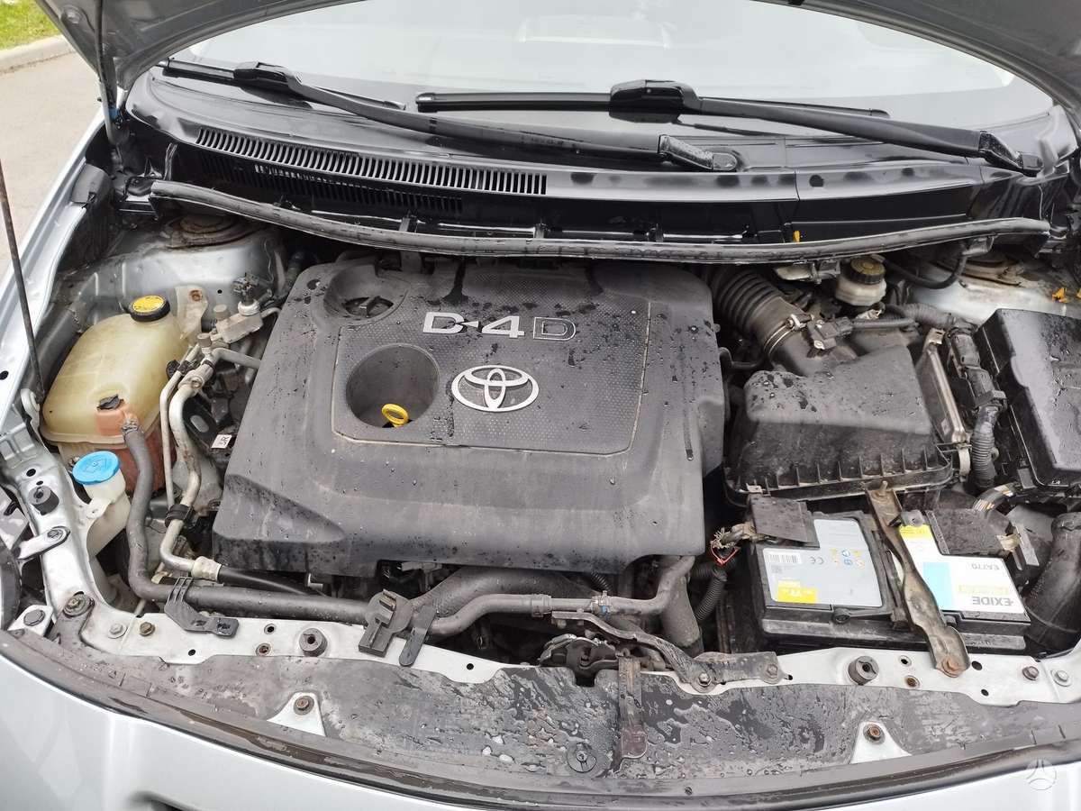 Toyota Auris - 12