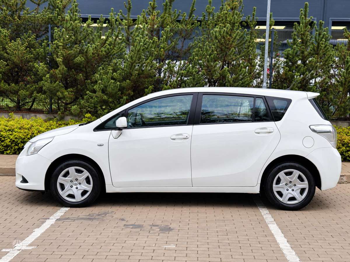 Toyota Verso - 2