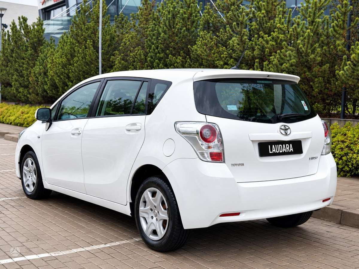 Toyota Verso - 3