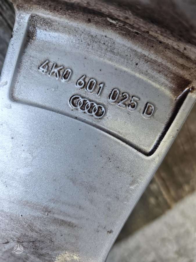 Audi, light alloy, R18