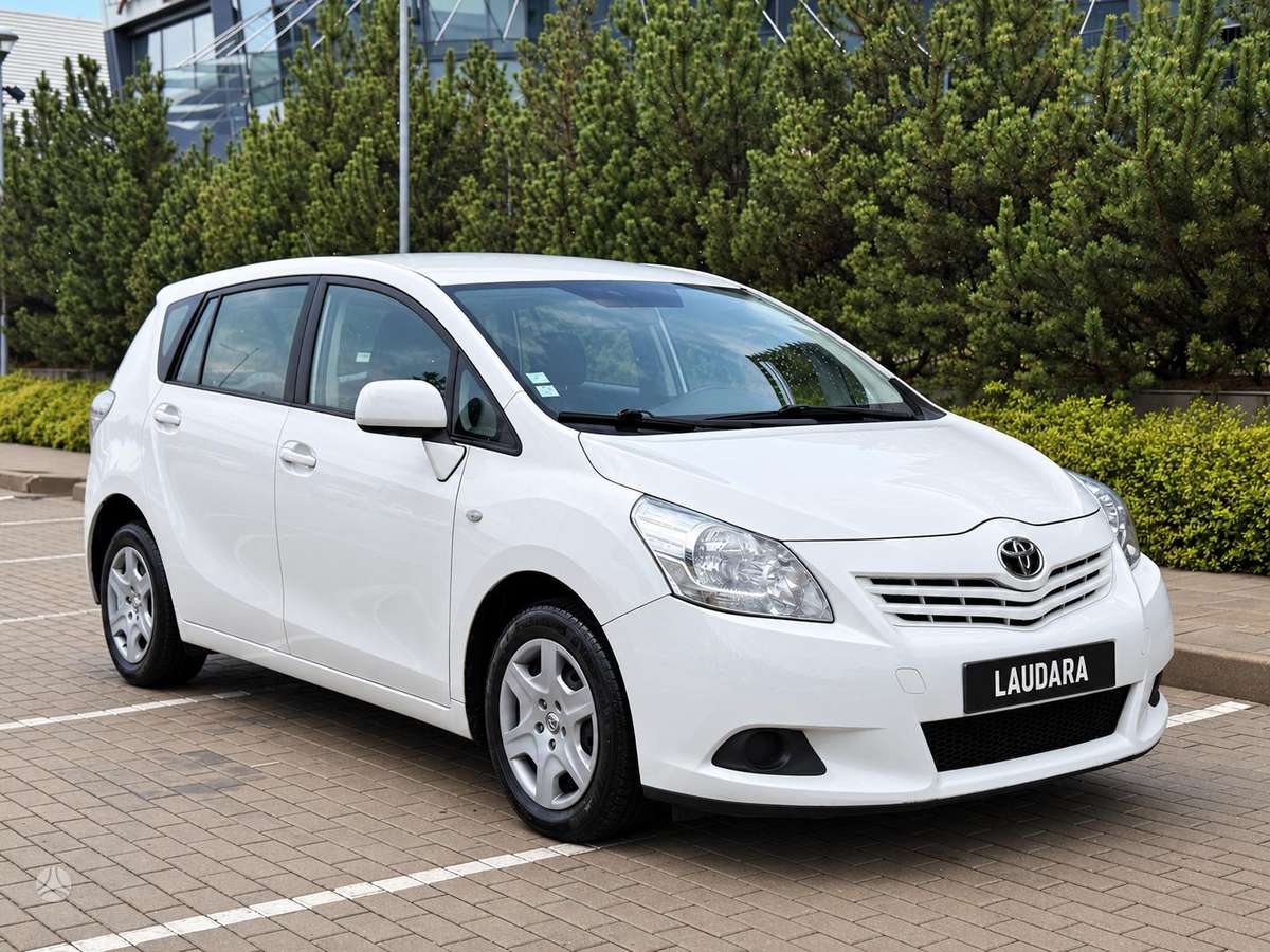 Toyota Verso - 8