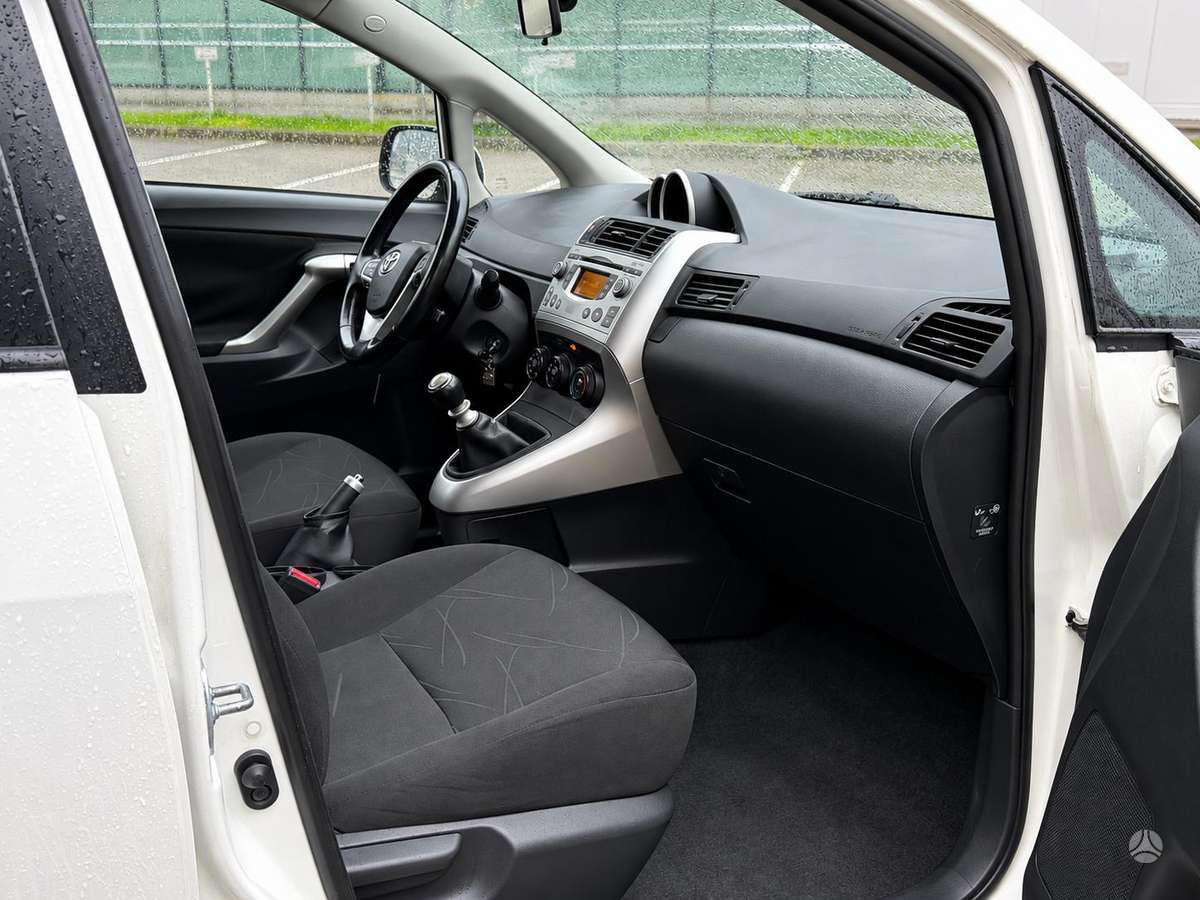 Toyota Verso - 12