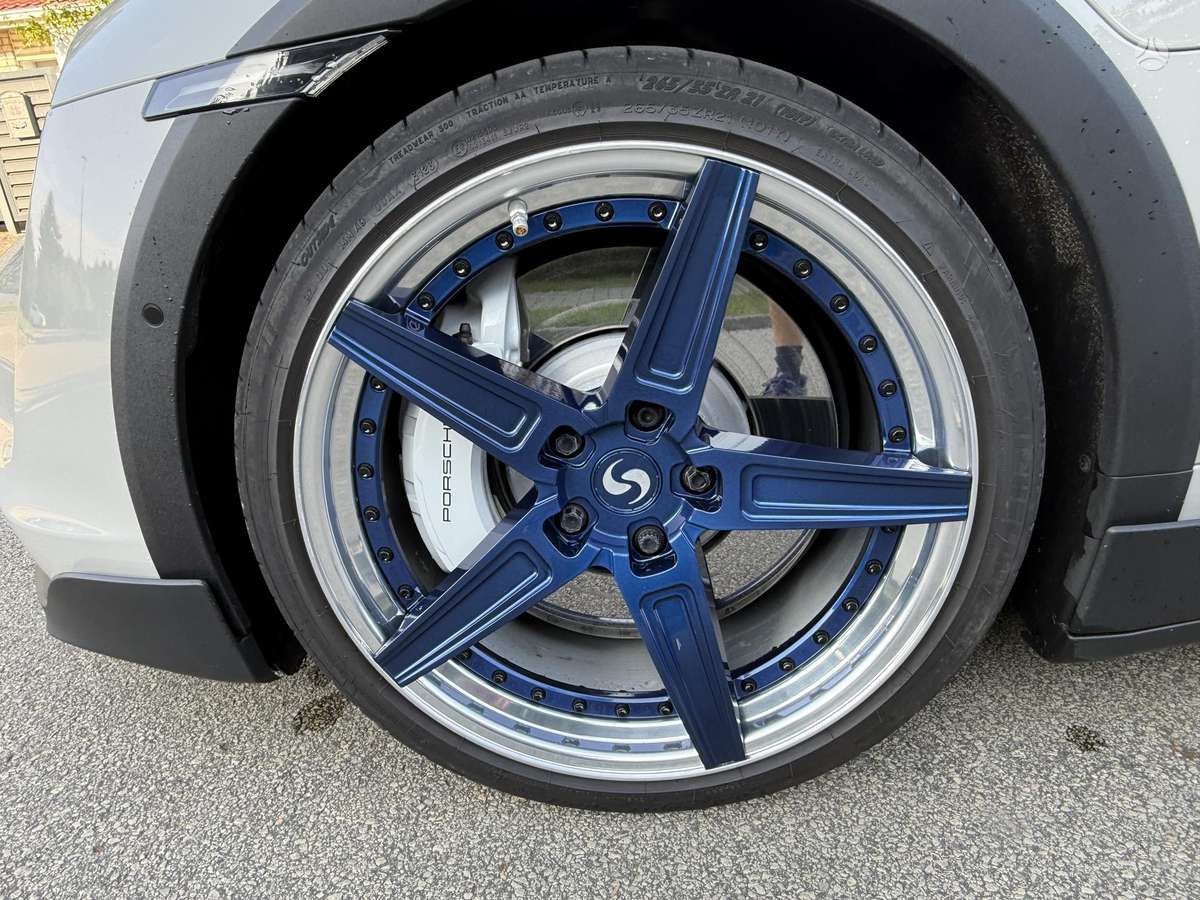 Porsche Taycan, 93 кВт·ч, Универсал