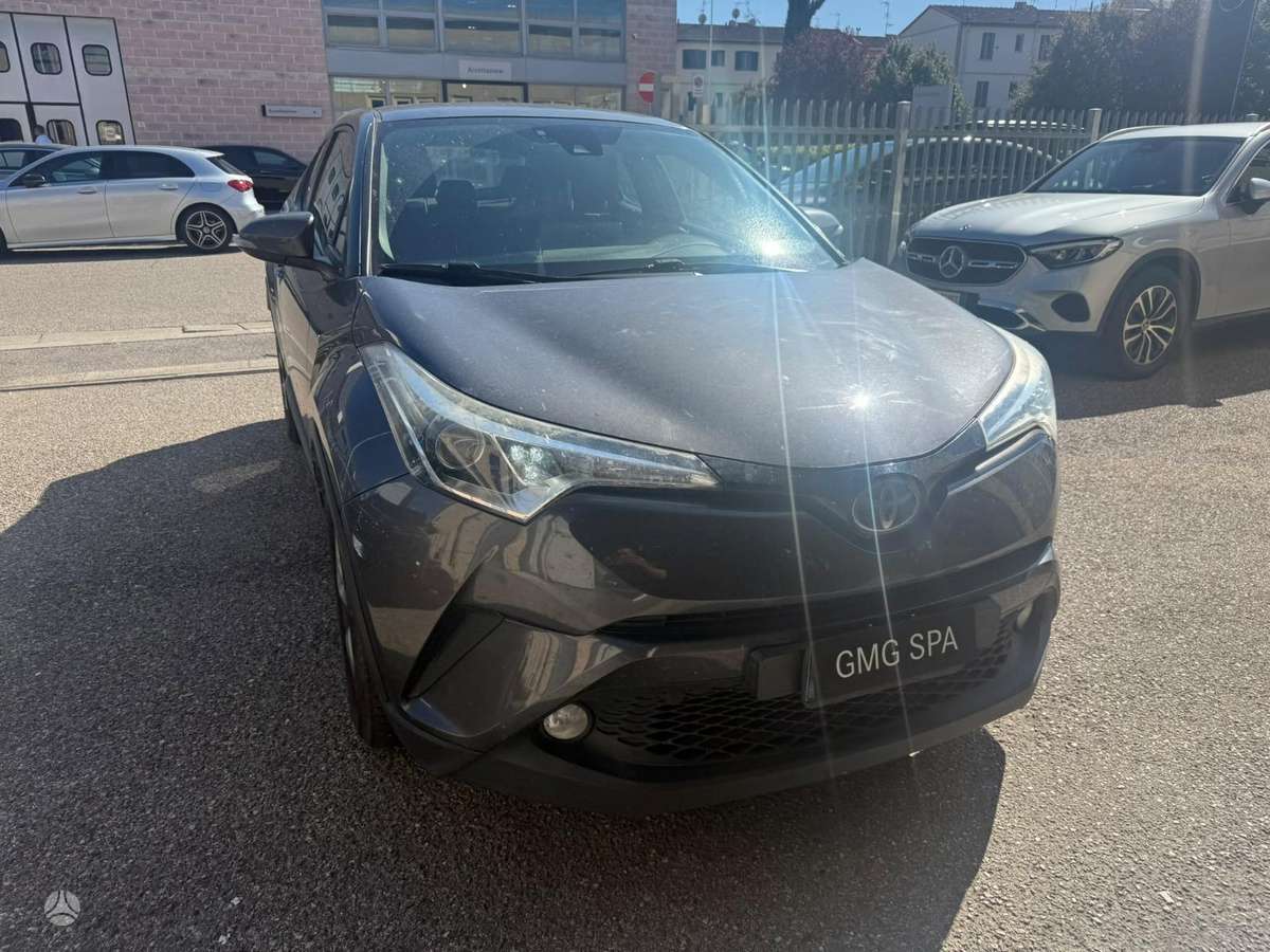 Toyota C-HR - 2
