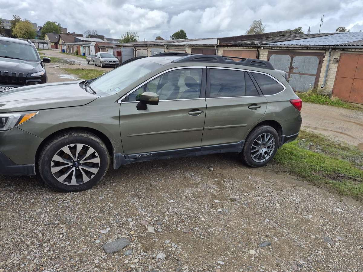 Subaru Outback - 3