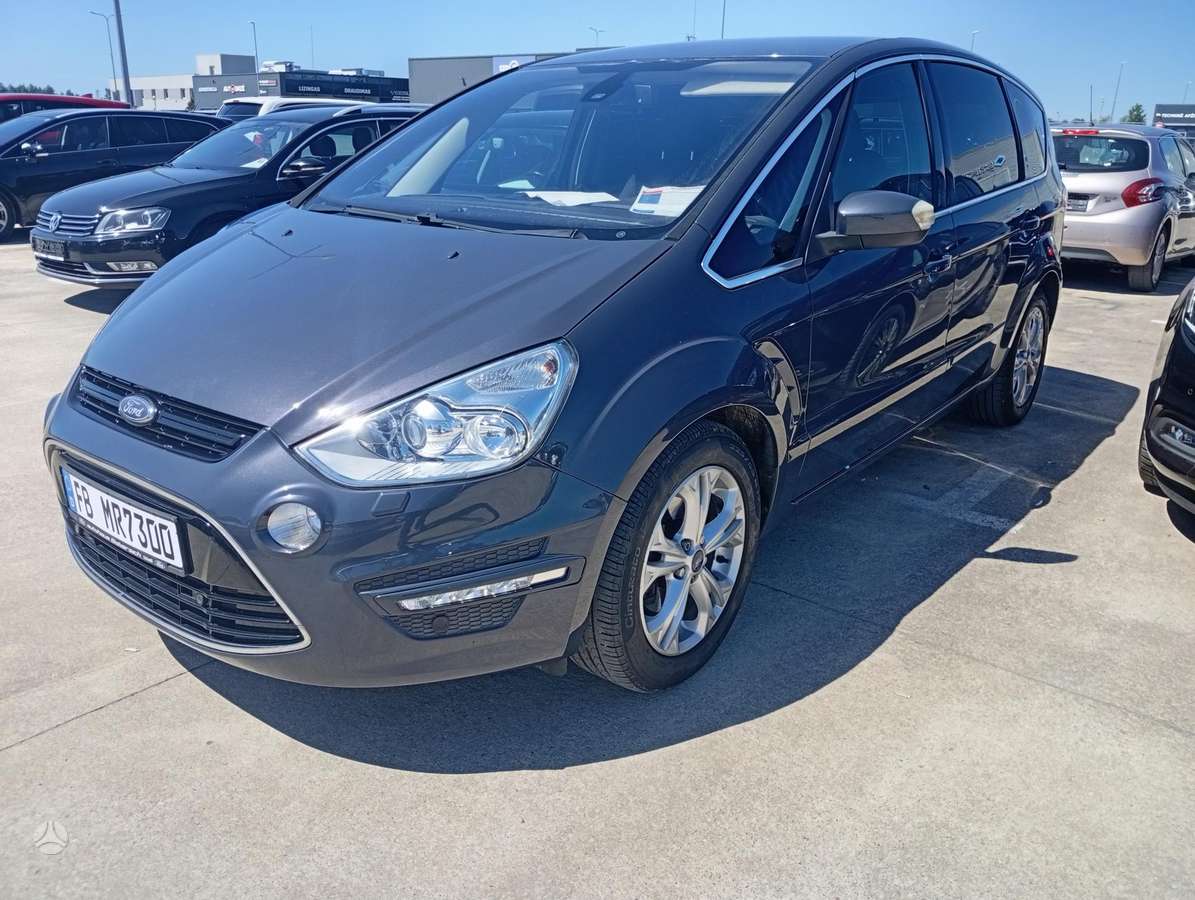 Ford S-MAX - 1