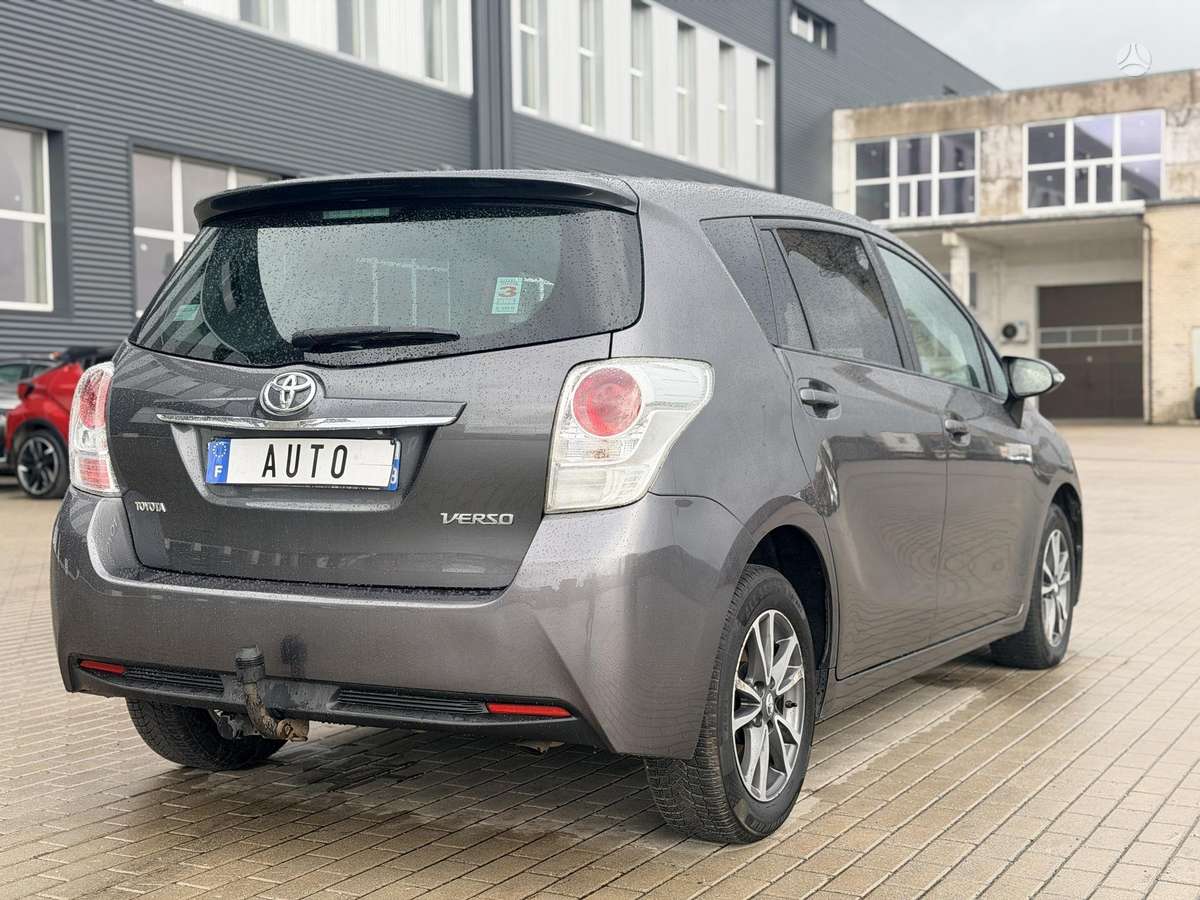 Toyota Verso - 9