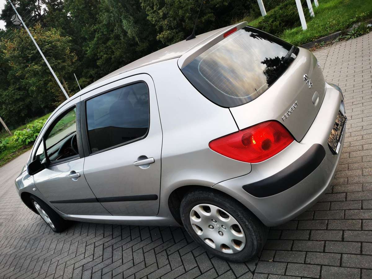 Peugeot 307 - 1