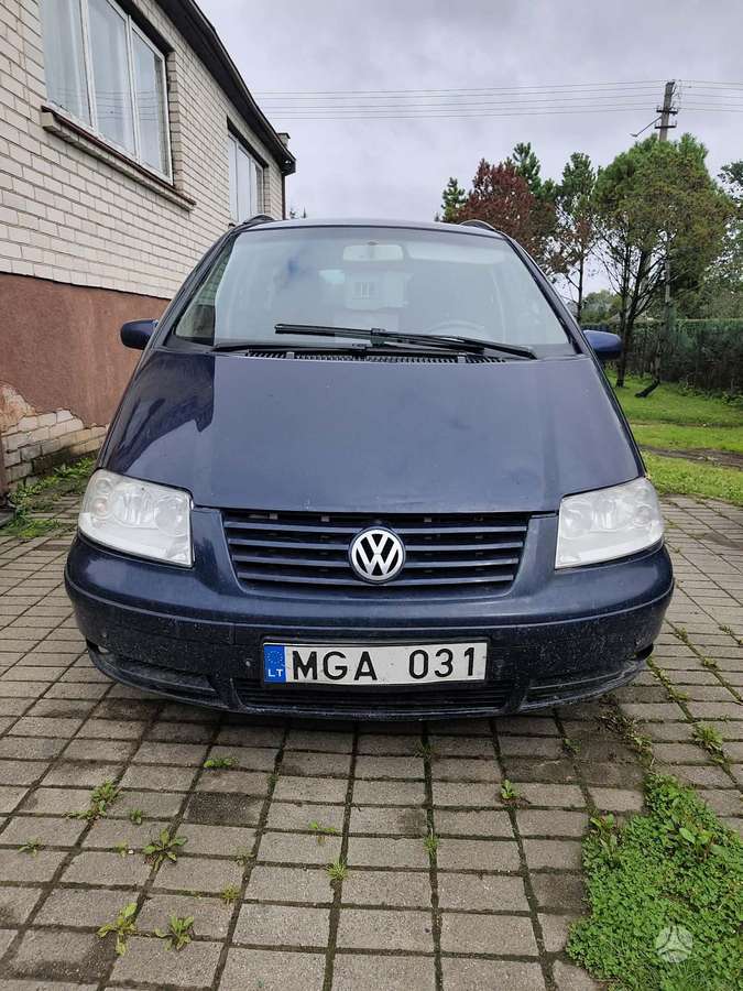 Volkswagen Sharan - 1