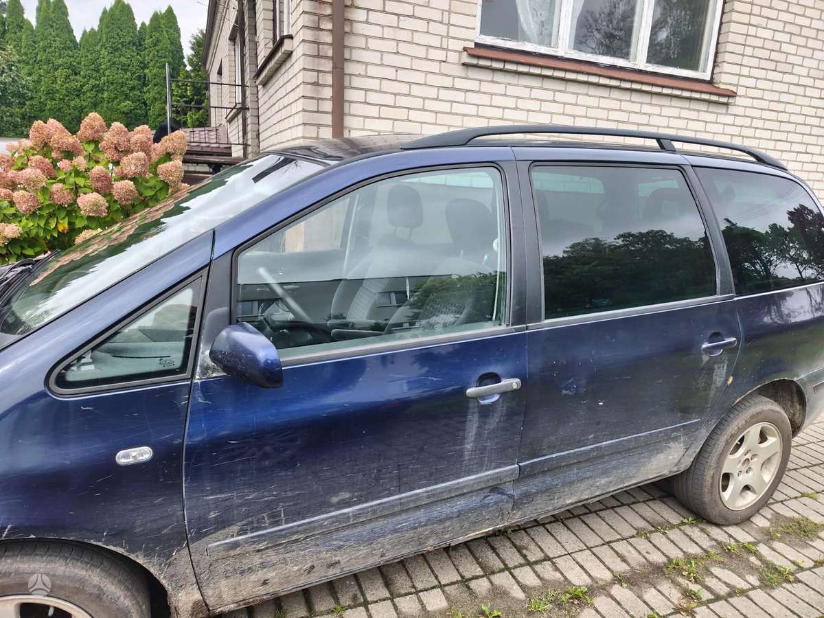 Volkswagen Sharan - 3