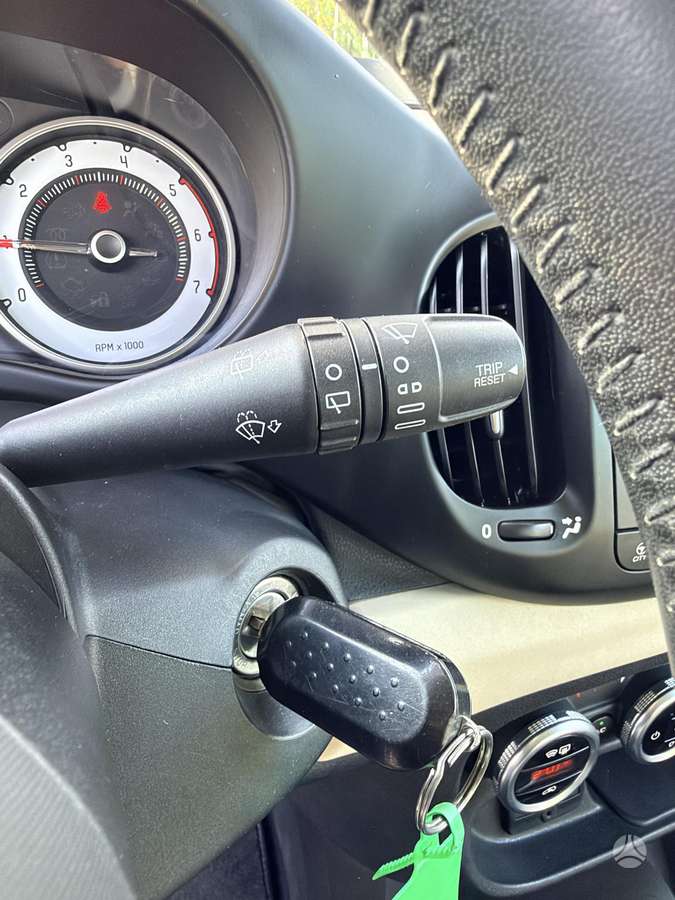 Fiat 500L - 11