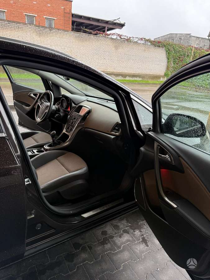 Opel Astra - 10