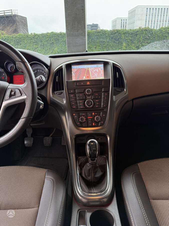 Opel Astra - 11