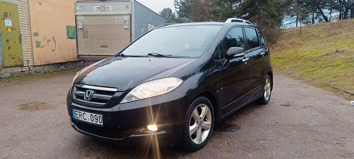 Honda FR-V - 8