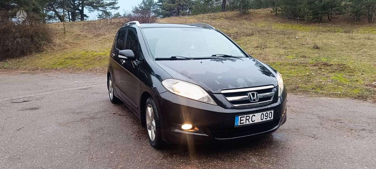 Honda FR-V - 9