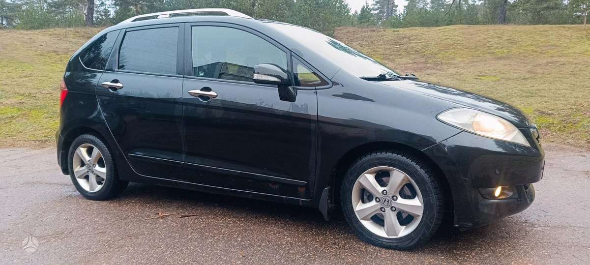 Honda FR-V - 10