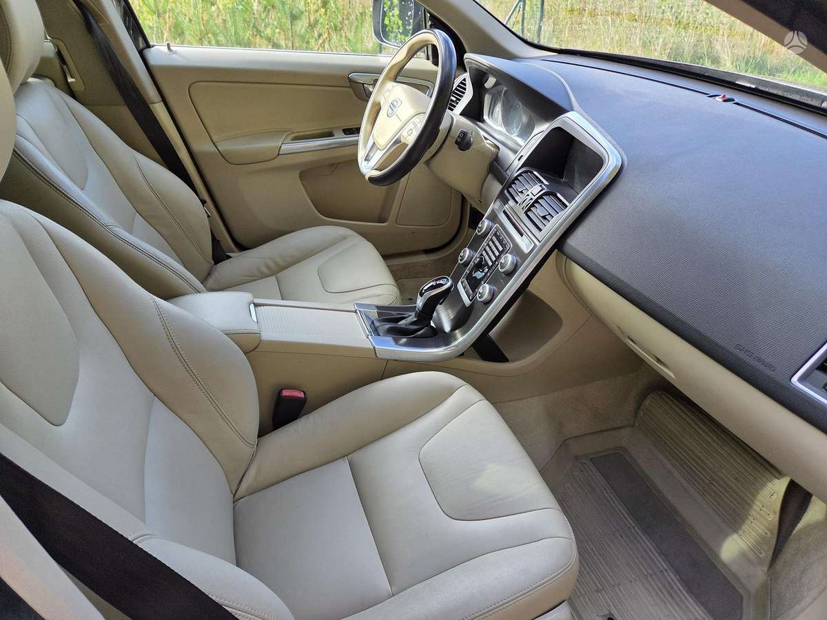 Volvo XC60 - 8