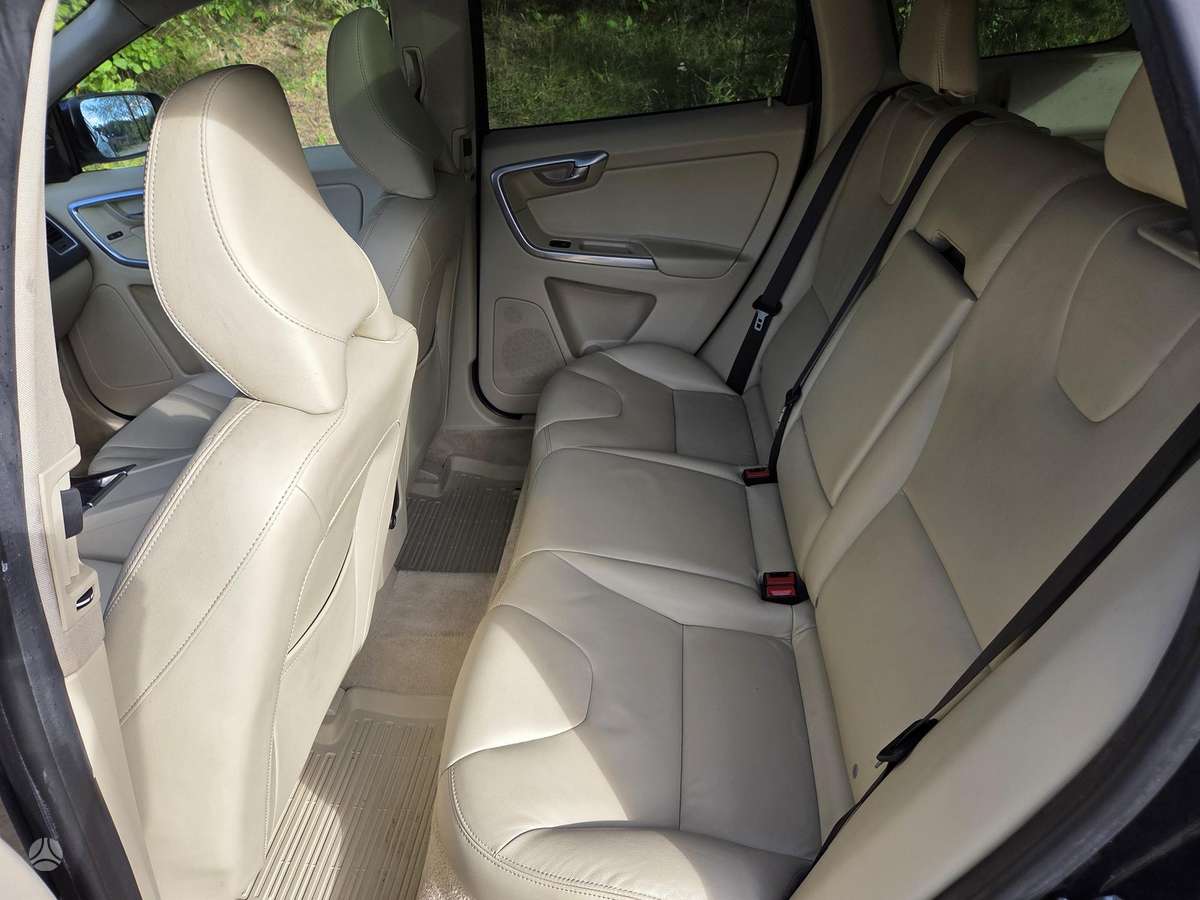 Volvo XC60 - 9