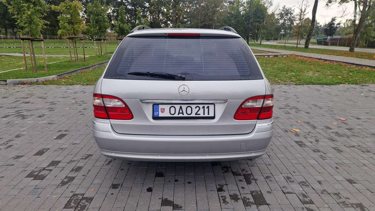 Mercedes-Benz E500 - 4