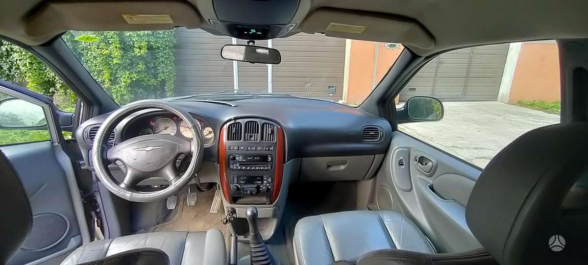 Chrysler Voyager, 2.5 l., Минивэн