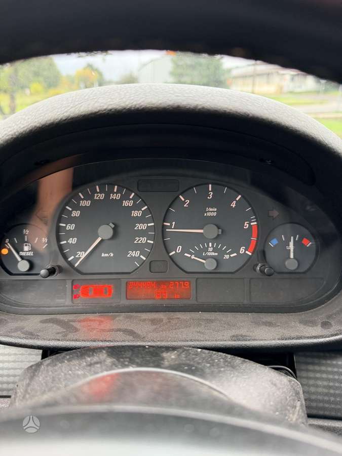 BMW 320 - 6