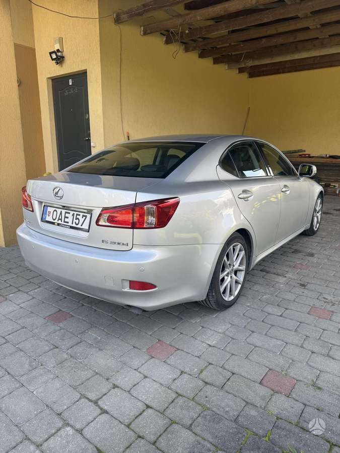 Lexus IS 200, 2.2 l., Седан