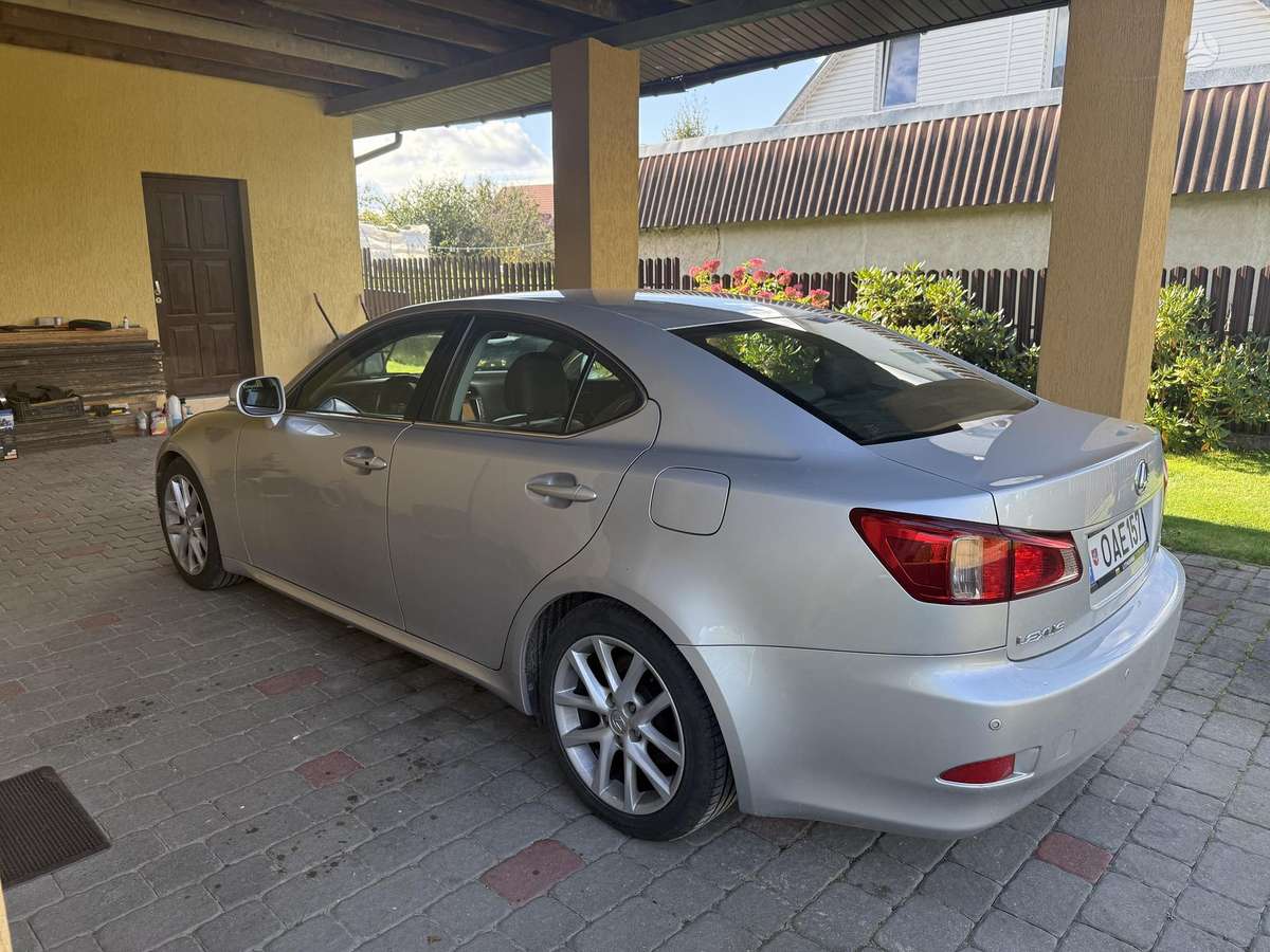 Lexus IS 200 - 12