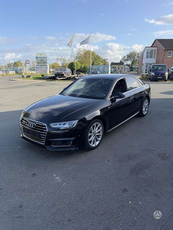Audi A4 - 1